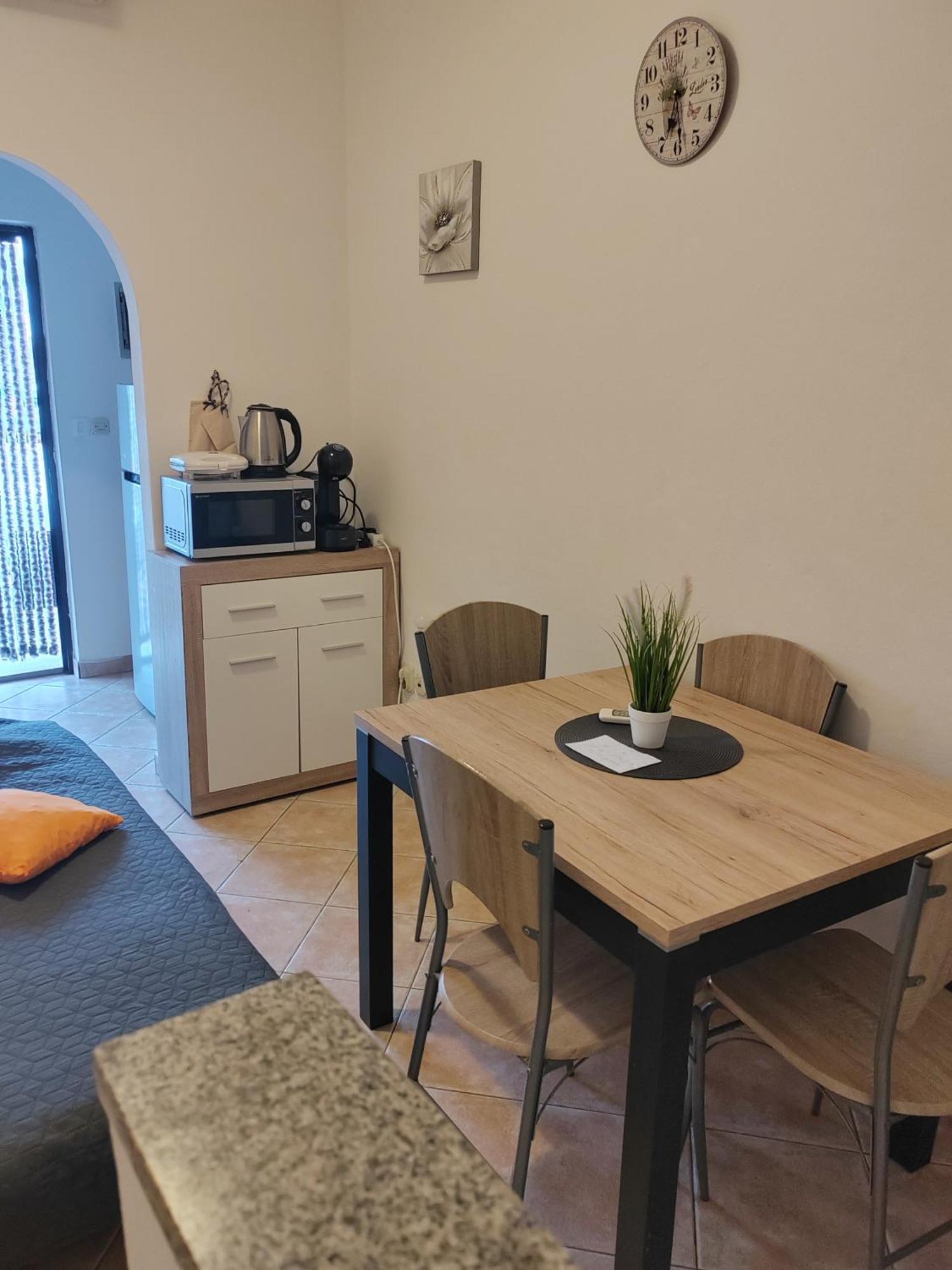Apartments Sandra 1335 Pula Luaran gambar