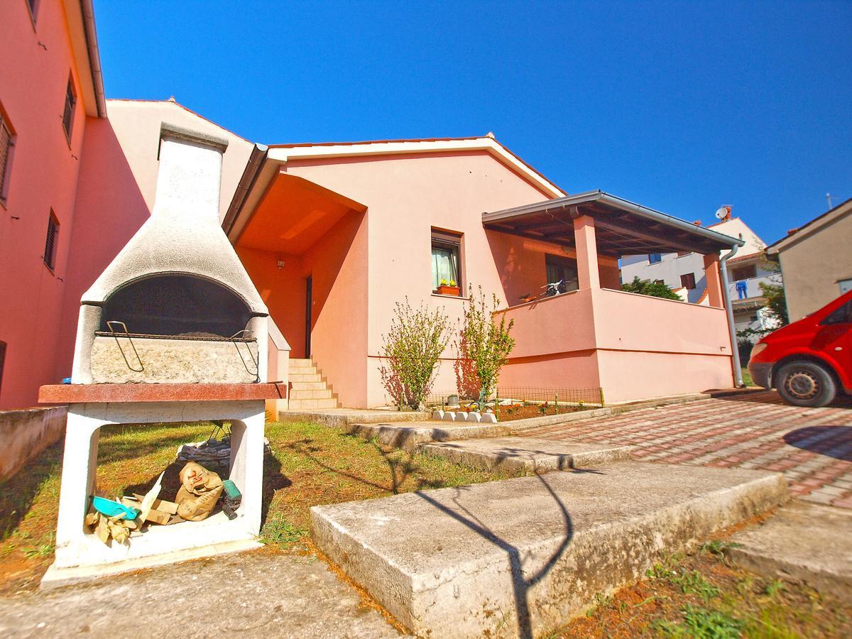 Apartments Sandra 1335 Pula Luaran gambar